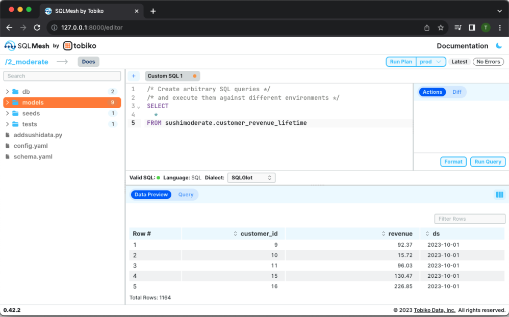 Figure 6: Execute arbitrary queries and explore the results in the interactive data viewer